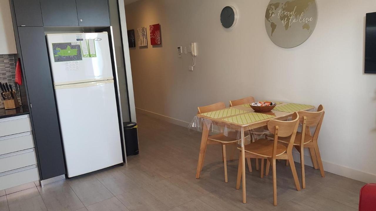 Pleasant City Stay On Collins Melbourne Eksteriør billede